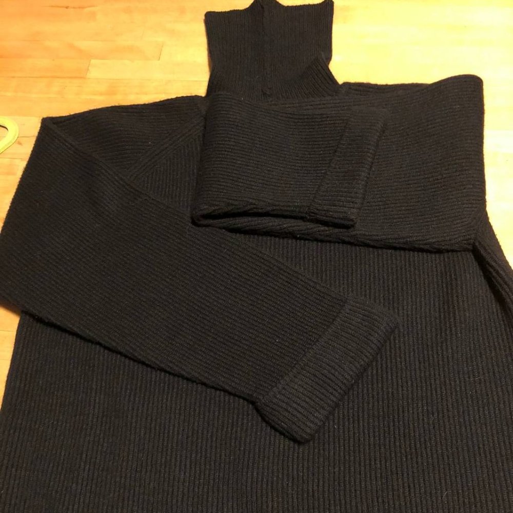 Jeanne Pierre Wool-blend turtleneck black sweater Size M - Picture 9 of 12